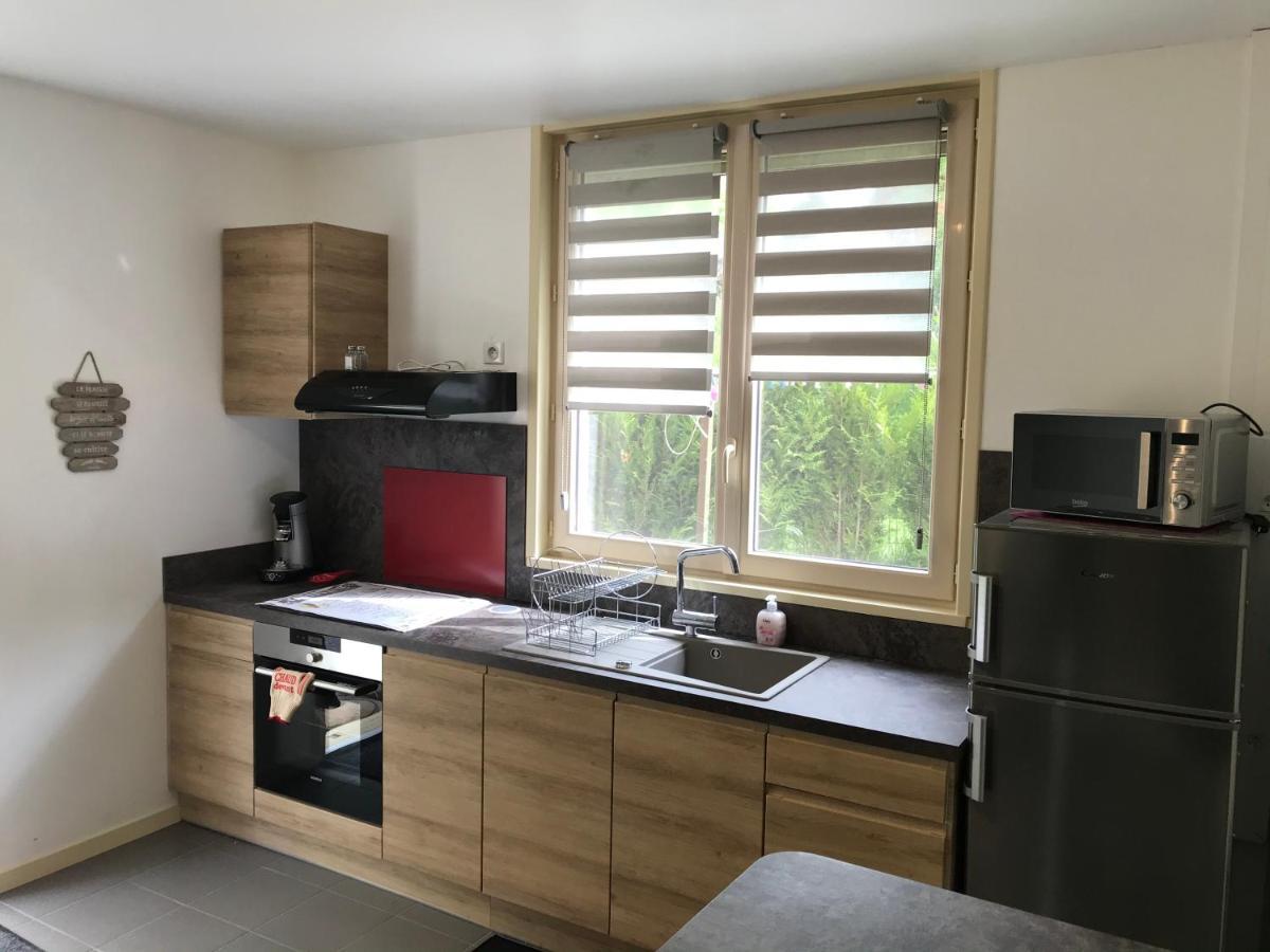 La Cremaillere Apartment Murol Bagian luar foto